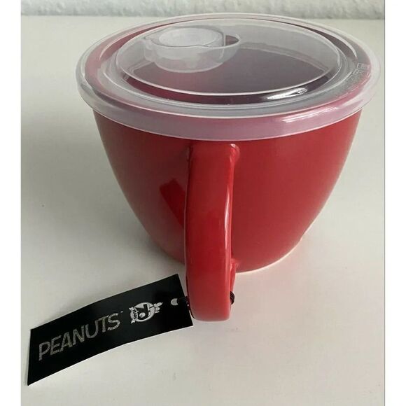 Peanuts Linus  & Blanket Thumb Sucking Soup Bowl Cup Mug Microwave Vented Lid - Picture 3 of 6